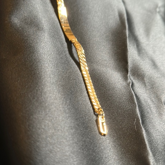 “Richard” engraved Vintage Spidel Gold Plated Bracelet. Decorative Chip. 8” - Picture 6 of 7